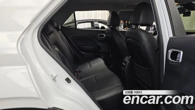 Hyundai Venue — Фото автомобиля 12