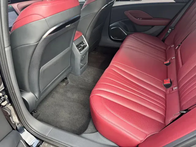 Hongqi Hongqi H5 2025 2.0T Automatic Mystic Shadow — Фото автомобиля 11