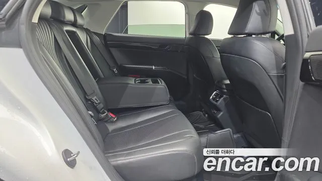 Hyundai Grandeur GN7 — Фото автомобиля 12