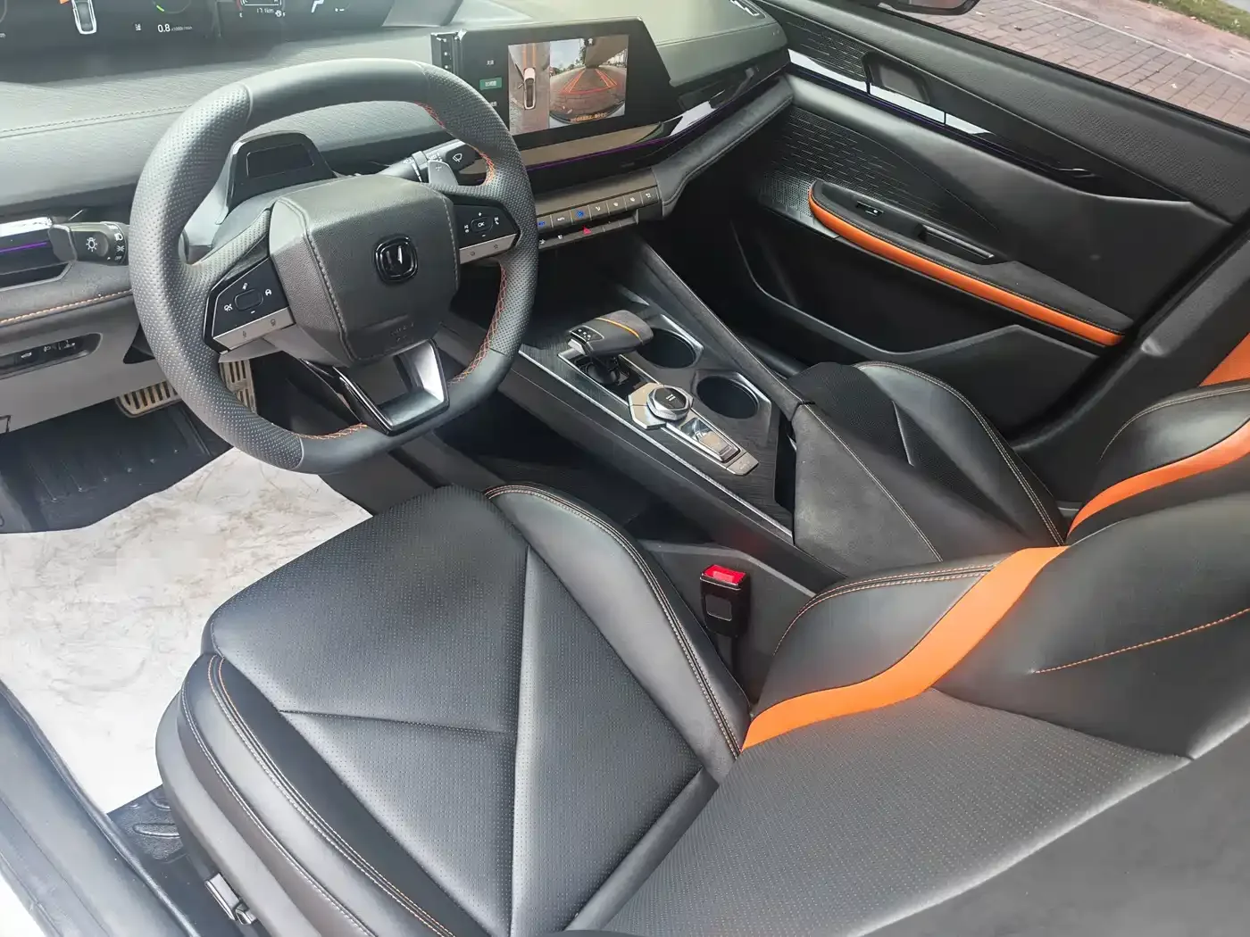 Changan Changan UNI-V 2022 1.5T Sport Edition — Фото автомобиля 6