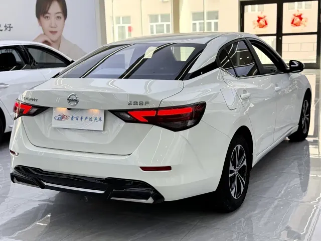 Nissan Sylphy — Фото автомобиля 8