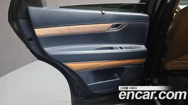 Genesis GV80 — Фото автомобиля 14
