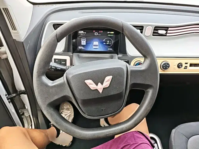 Wuling Hongguang Mini EV — Фото автомобиля 10
