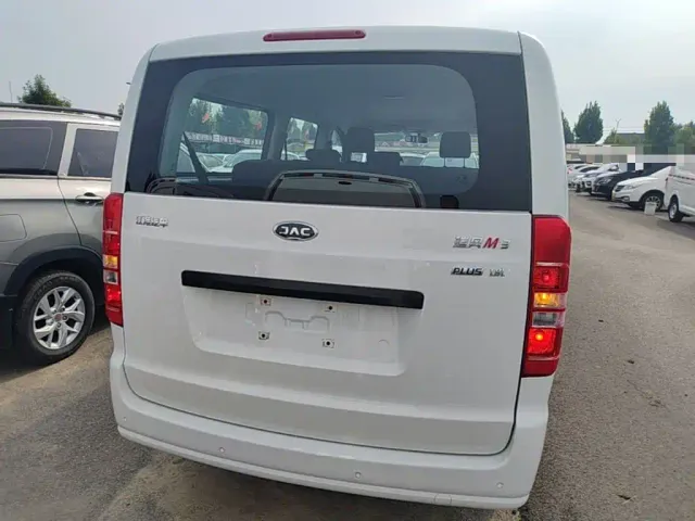JAC Refine M3 — Фото автомобиля 5