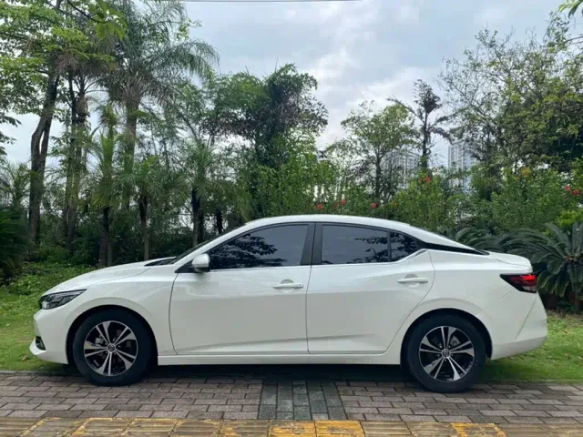 Nissan Sylphy — Фото автомобиля 5