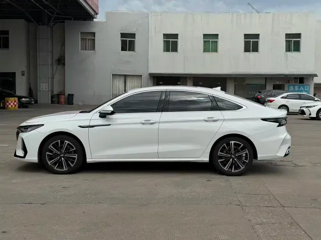 Chery Arrizo 8 — Фото автомобиля 4