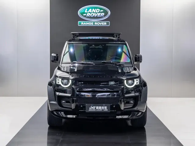 Land Rover Defender — Фото автомобиля 2