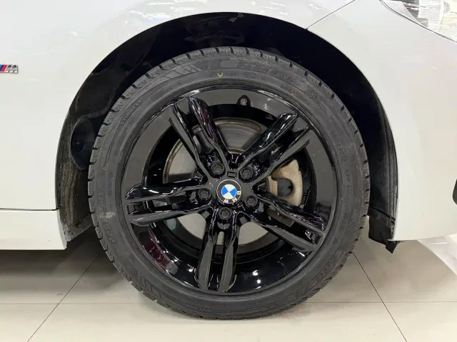 BMW 1 Series — Фото автомобиля 10