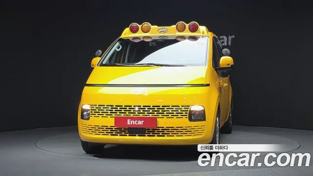 Hyundai Staria Staria L3.5 Школьный автобус — Фото автомобиля 3