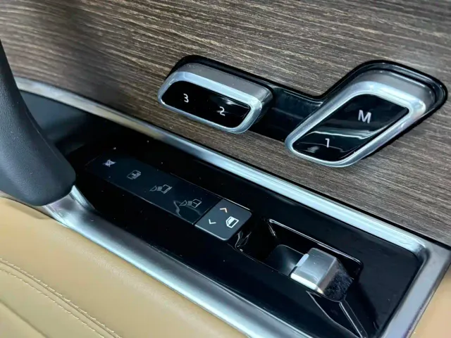 Land Rover Range Rover — Фото автомобиля 16