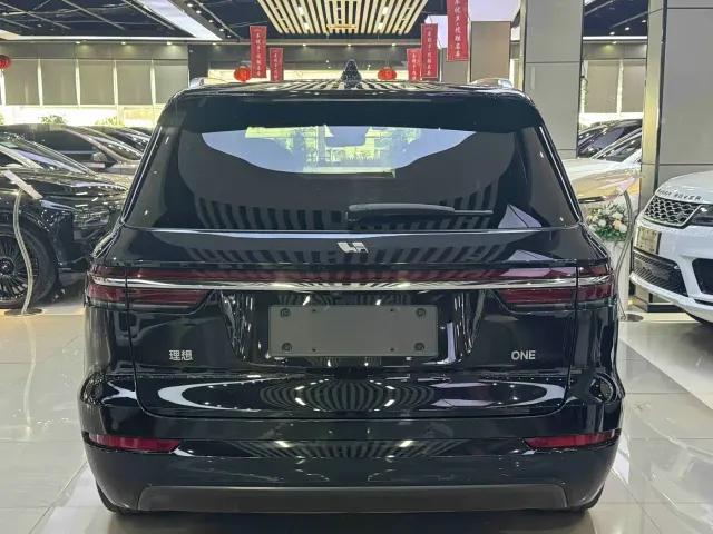 Li Auto ONE — Фото автомобиля 12