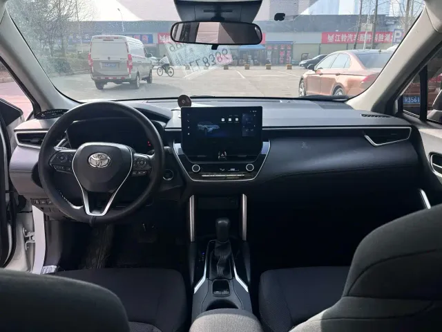 Toyota Frontlander — Фото автомобиля 4