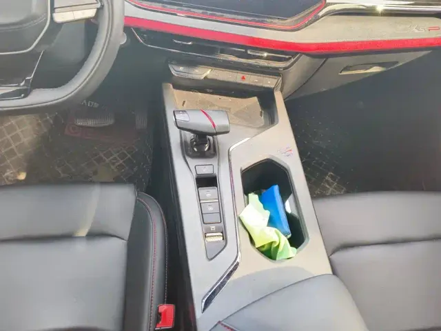 Changan X5 Plus — Фото автомобиля 16