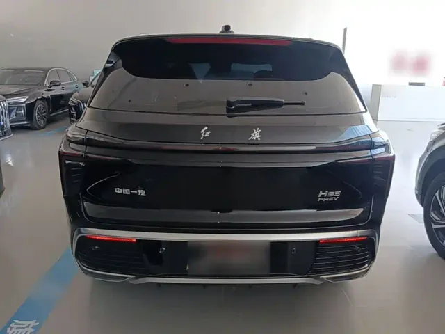 Hongqi HS3 PHEV — Фото автомобиля 5