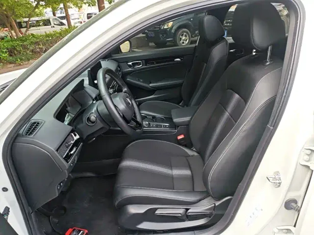 Honda Civic — Фото автомобиля 14