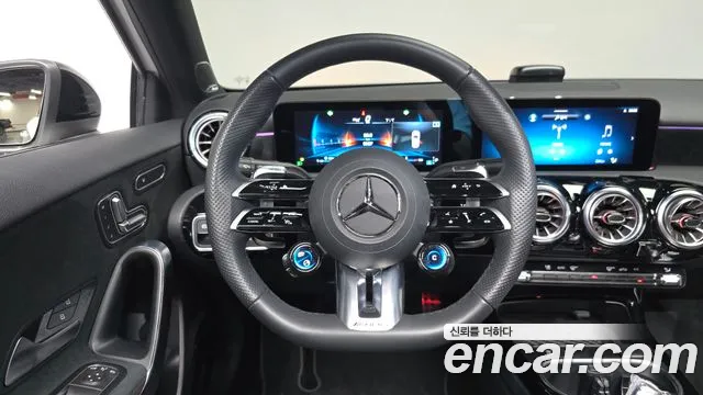 Mercedes-Benz A-Class — Фото автомобиля 12