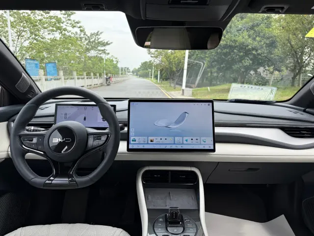 BYD Seal 06 GT — Фото автомобиля 7