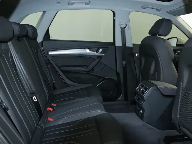 Audi Q5L — Фото автомобиля 8