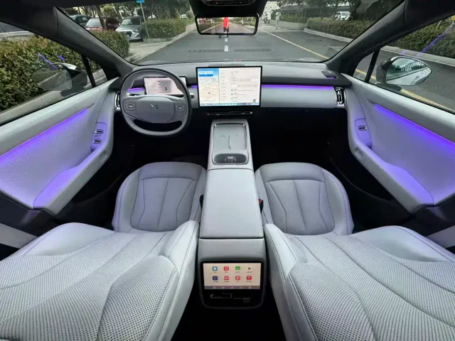 Xpeng P7+ — Фото автомобиля 12
