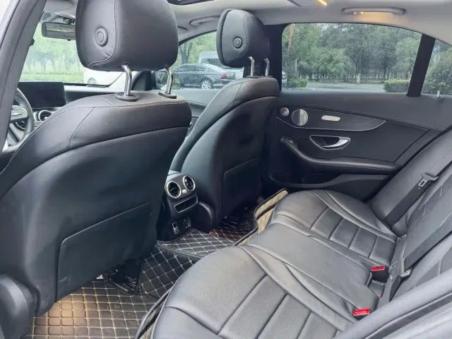 Mercedes-Benz C-Class — Фото автомобиля 5