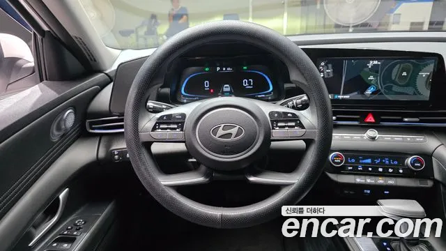 Hyundai AVANTE Новый Avante (CN7) — Фото автомобиля 13