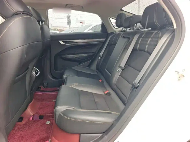 Geely Binrui — Фото автомобиля 9