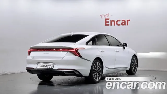 Kia K8 — Фото автомобиля 2