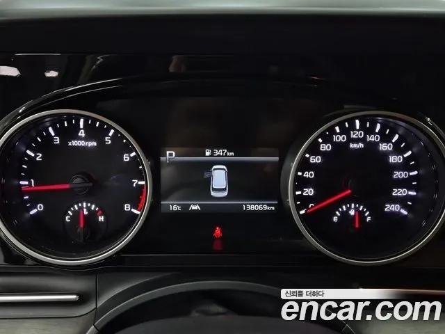 Kia Carnival 4th Gen — Фото автомобиля 5