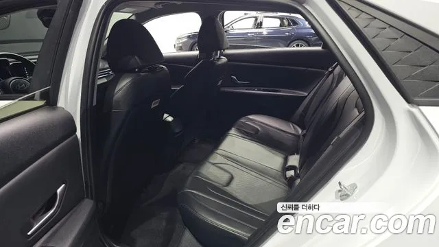 Hyundai Avante — Фото автомобиля 11