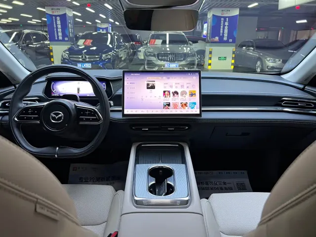 Mazda EZ-6 — Фото автомобиля 15