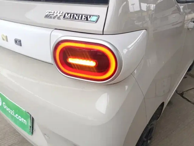 Wuling Hongguang Mini EV — Фото автомобиля 7