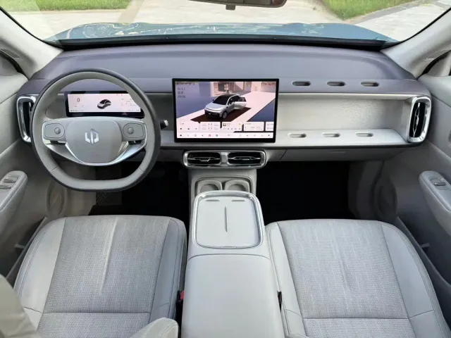 Leapmotor B10 — Фото автомобиля 10