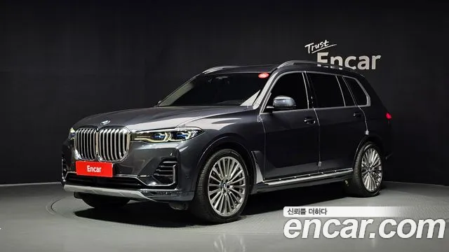 Фотография автомобиля — BMW X7 G07