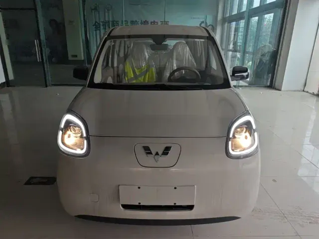 Wuling Hongguang Mini EV — Фото автомобиля 2