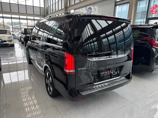 Mercedes-Benz V-Class — Фото автомобиля 5