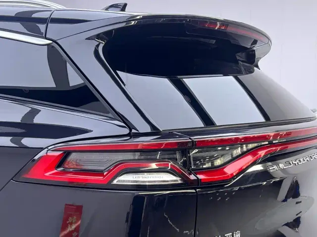 BYD Tang — Фото автомобиля 11