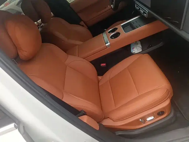 Li Auto Li Auto L6 2024 Pro — Фото автомобиля 24