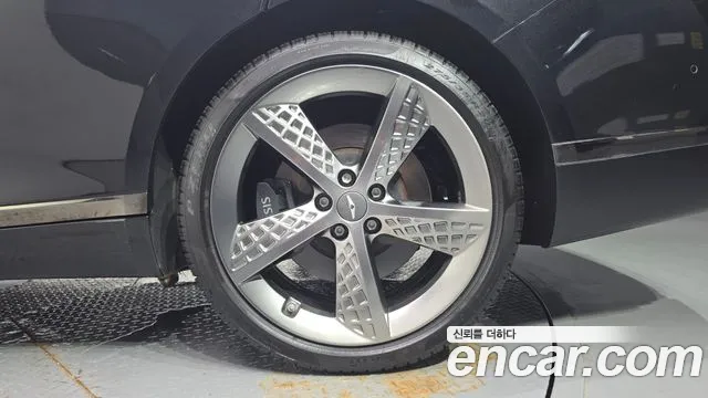 Genesis G80 RG3 — Фото автомобиля 6
