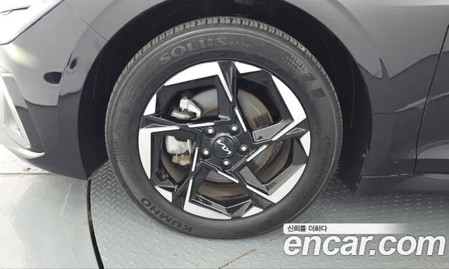 Kia K5 — Фото автомобиля 5