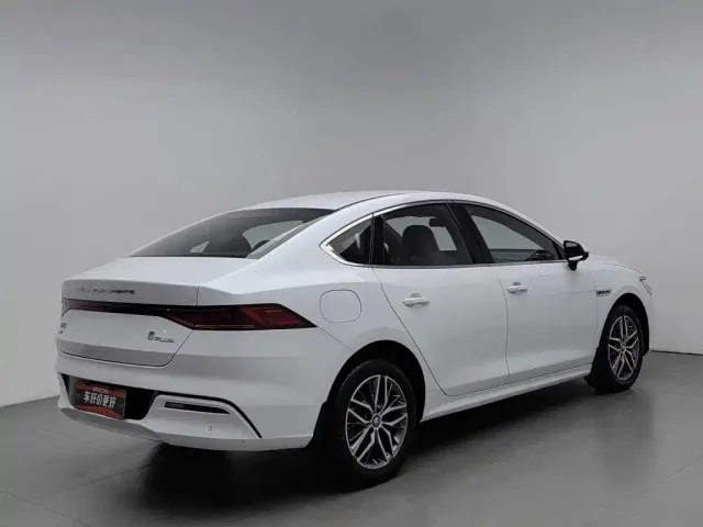 BYD Qin PLUS — Фото автомобиля 2