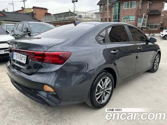 Kia K3 Generation 2 — Фото автомобиля 3