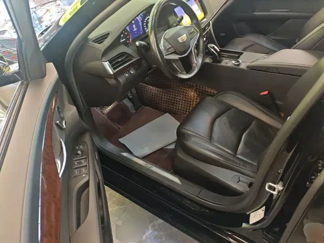 Cadillac CT6 — Фото автомобиля 15