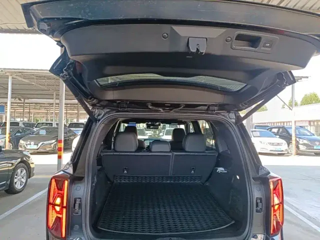 GAC Trumpchi GS8 — Фото автомобиля 18