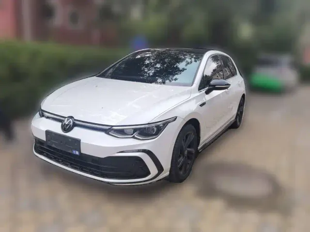 Фотография автомобиля — Volkswagen Golf