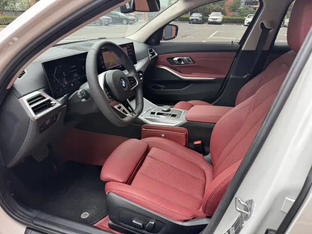 BMW 3 Series — Фото автомобиля 16