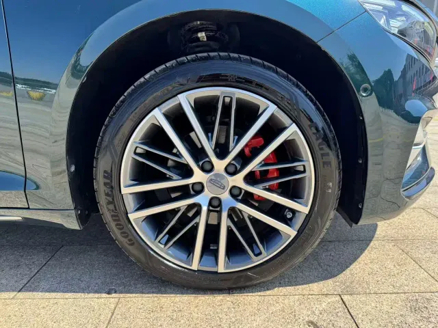 Geely Xingrui — Фото автомобиля 9