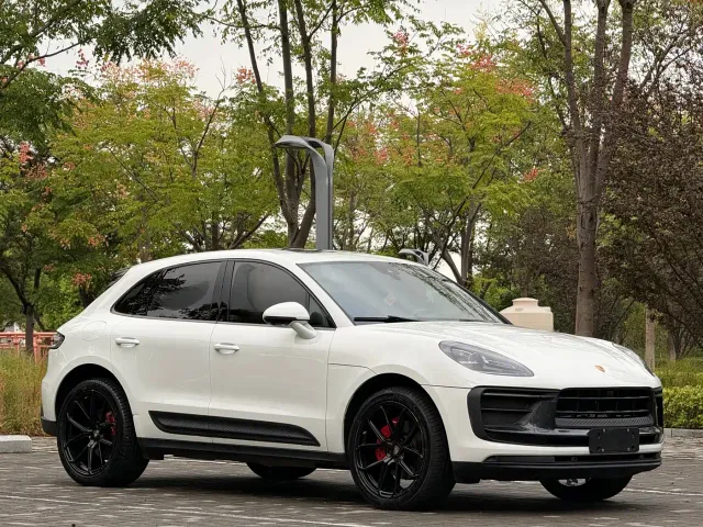 Porsche Macan — Фото автомобиля 3