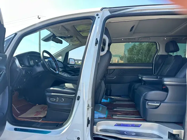 GAC Trumpchi M8 — Фото автомобиля 10
