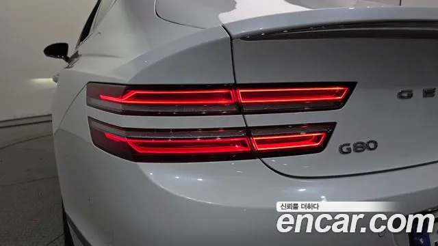 Genesis G80 Бензин 2.5 турбо AWD — Фото автомобиля 21