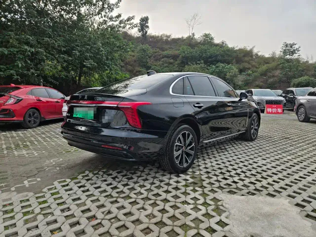 Hongqi H5 PHEV — Фото автомобиля 4